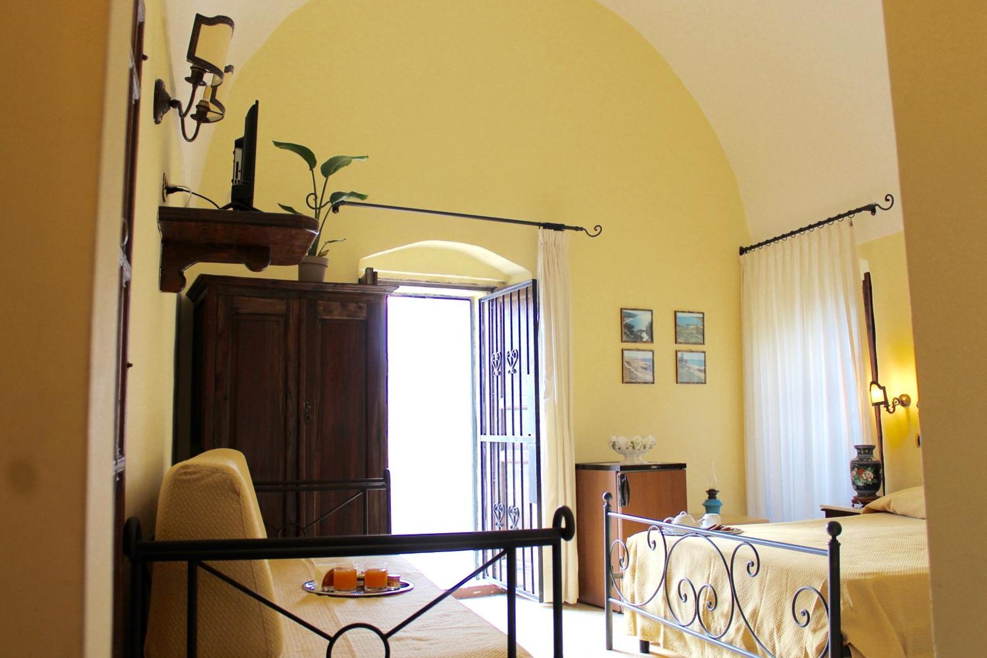 Palazzo Senape De Pace Bed & Breakfast Gallipoli Exterior photo