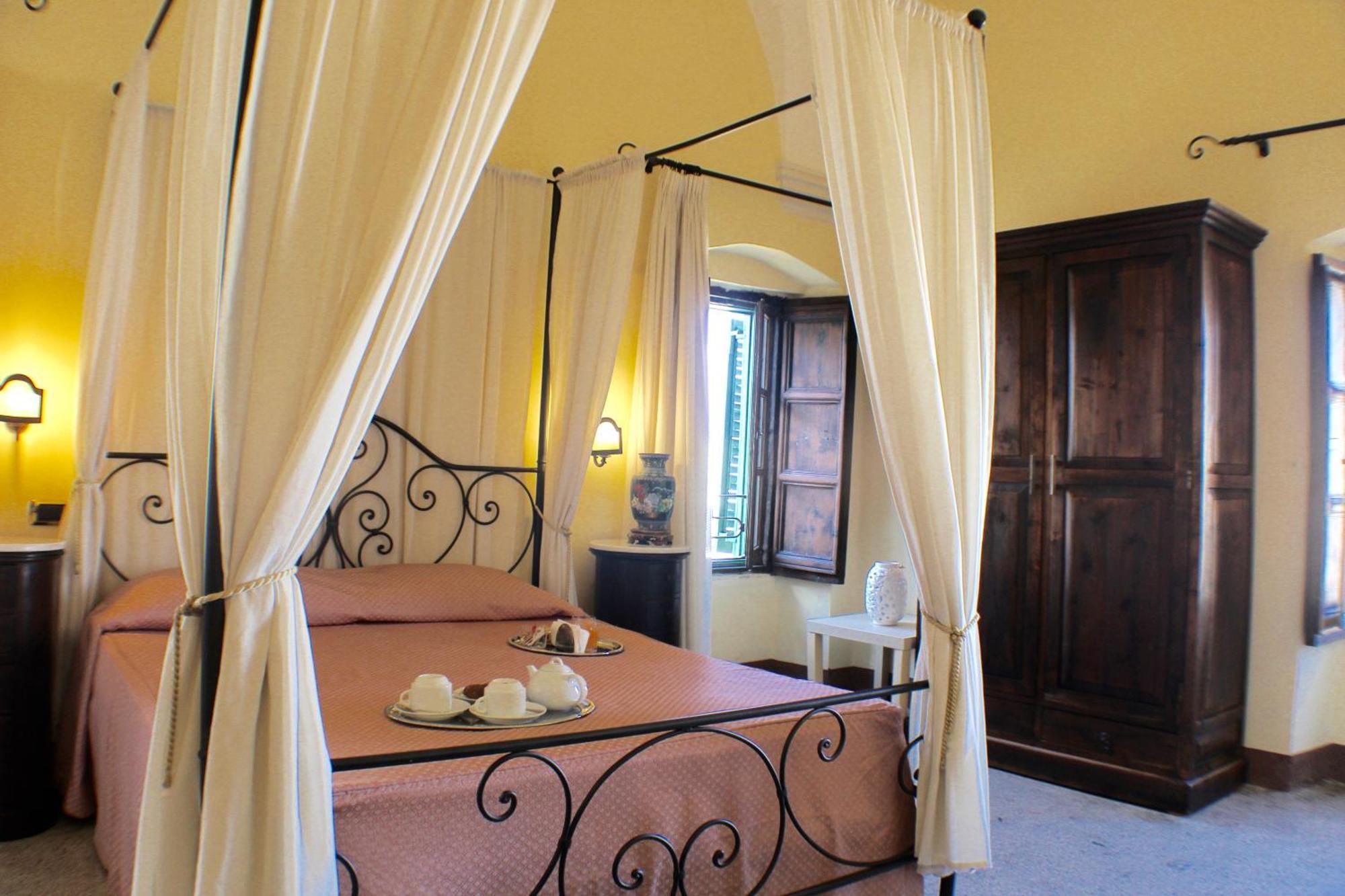 Palazzo Senape De Pace Bed & Breakfast Gallipoli Exterior photo