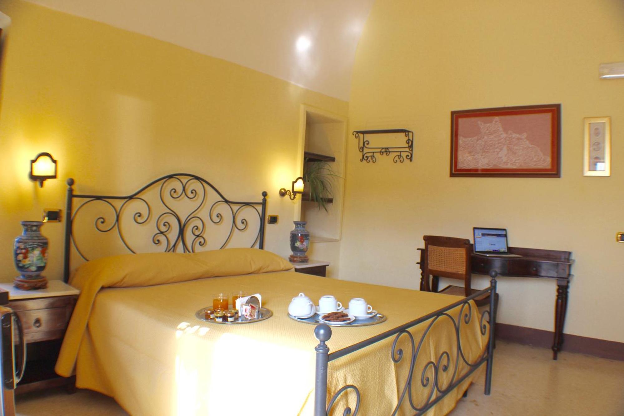 Palazzo Senape De Pace Bed & Breakfast Gallipoli Exterior photo