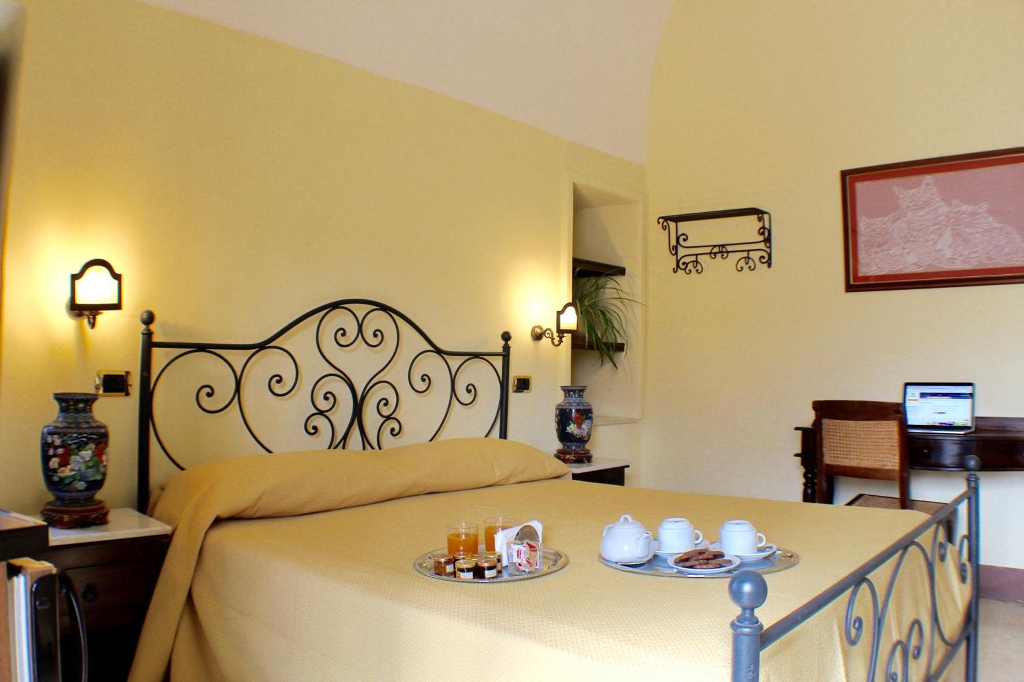 Palazzo Senape De Pace Bed & Breakfast Gallipoli Exterior photo