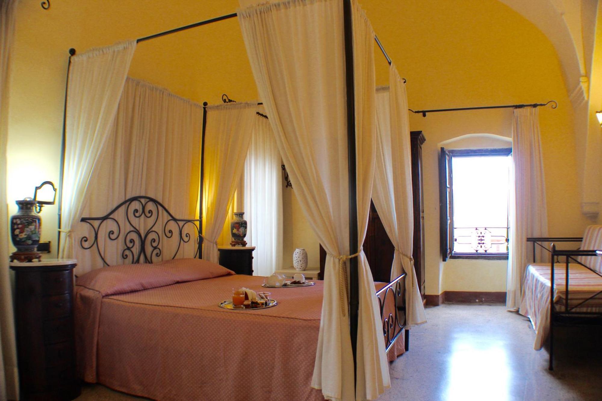 Palazzo Senape De Pace Bed & Breakfast Gallipoli Exterior photo