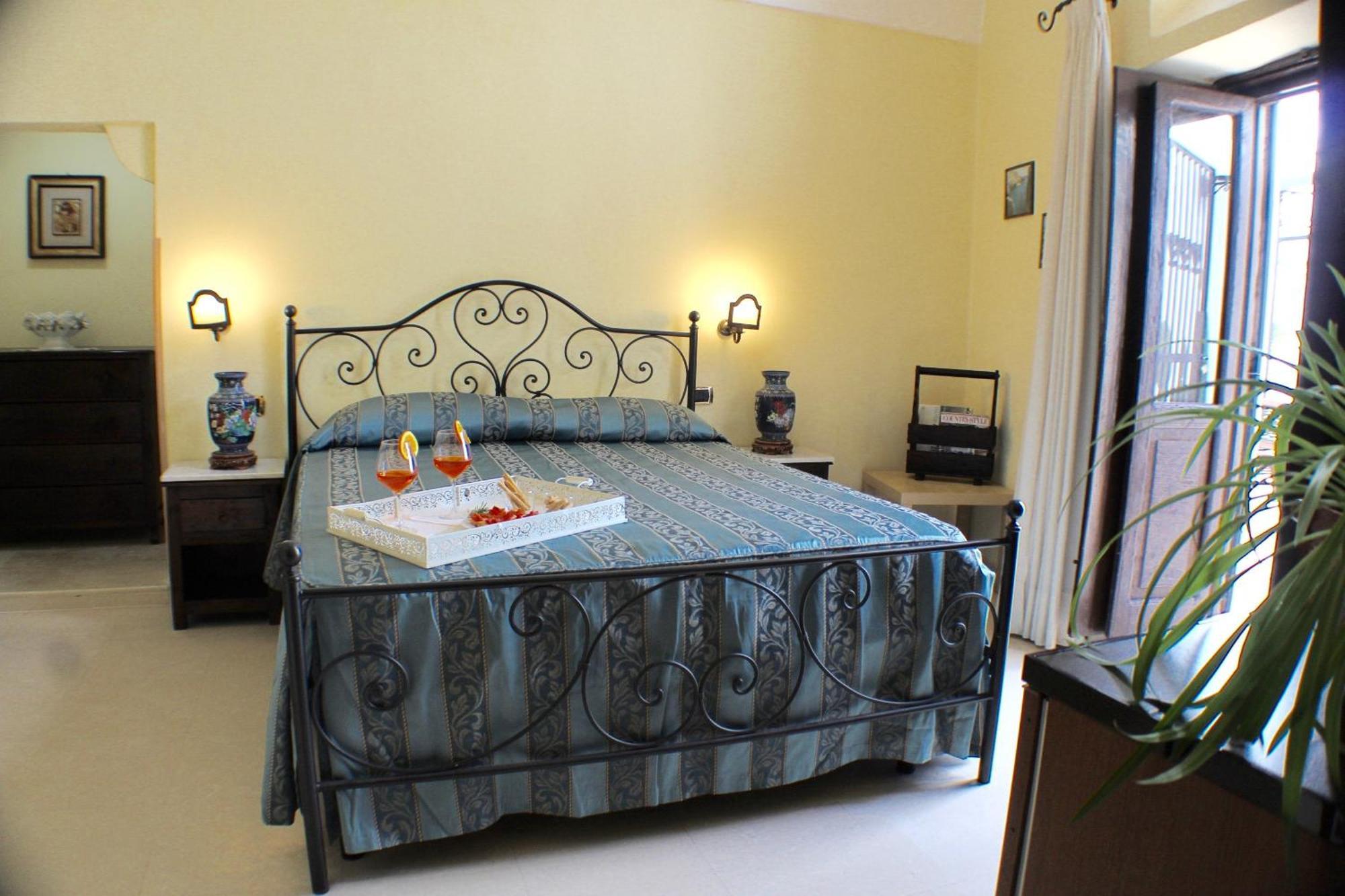 Palazzo Senape De Pace Bed & Breakfast Gallipoli Exterior photo