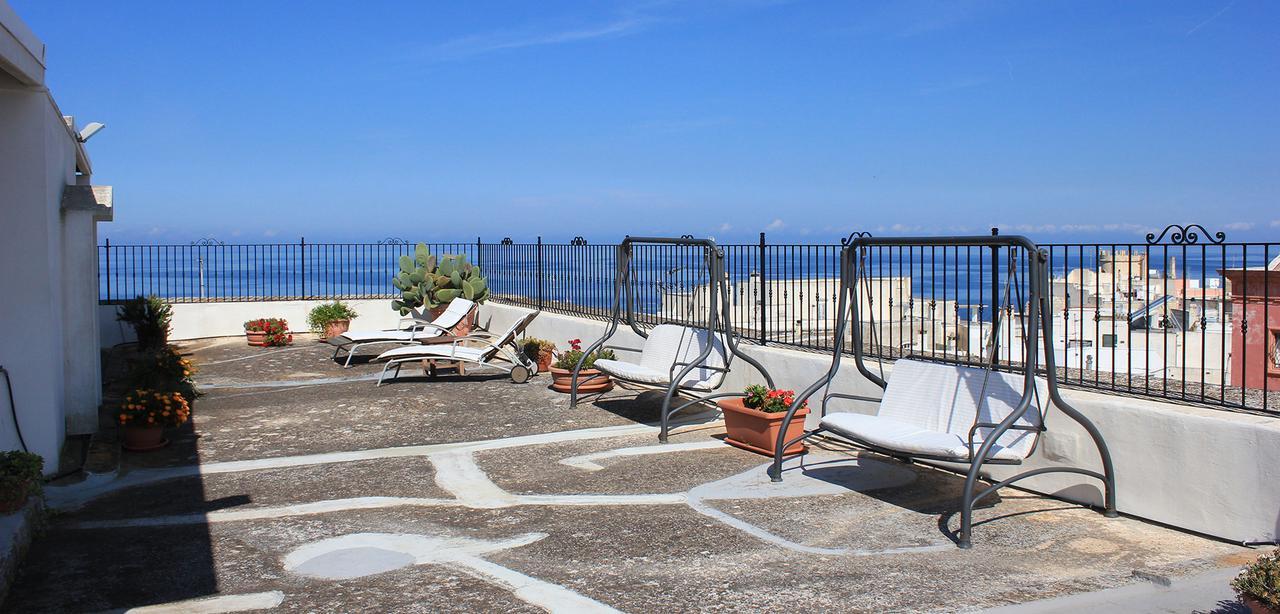 Palazzo Senape De Pace Bed & Breakfast Gallipoli Exterior photo
